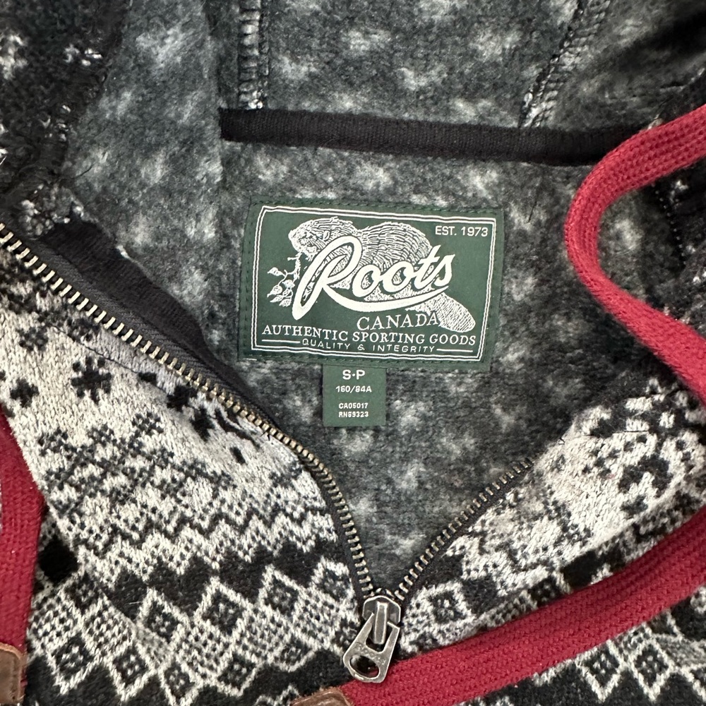 Authentic Roots Sweater - Picture 2 of 3
